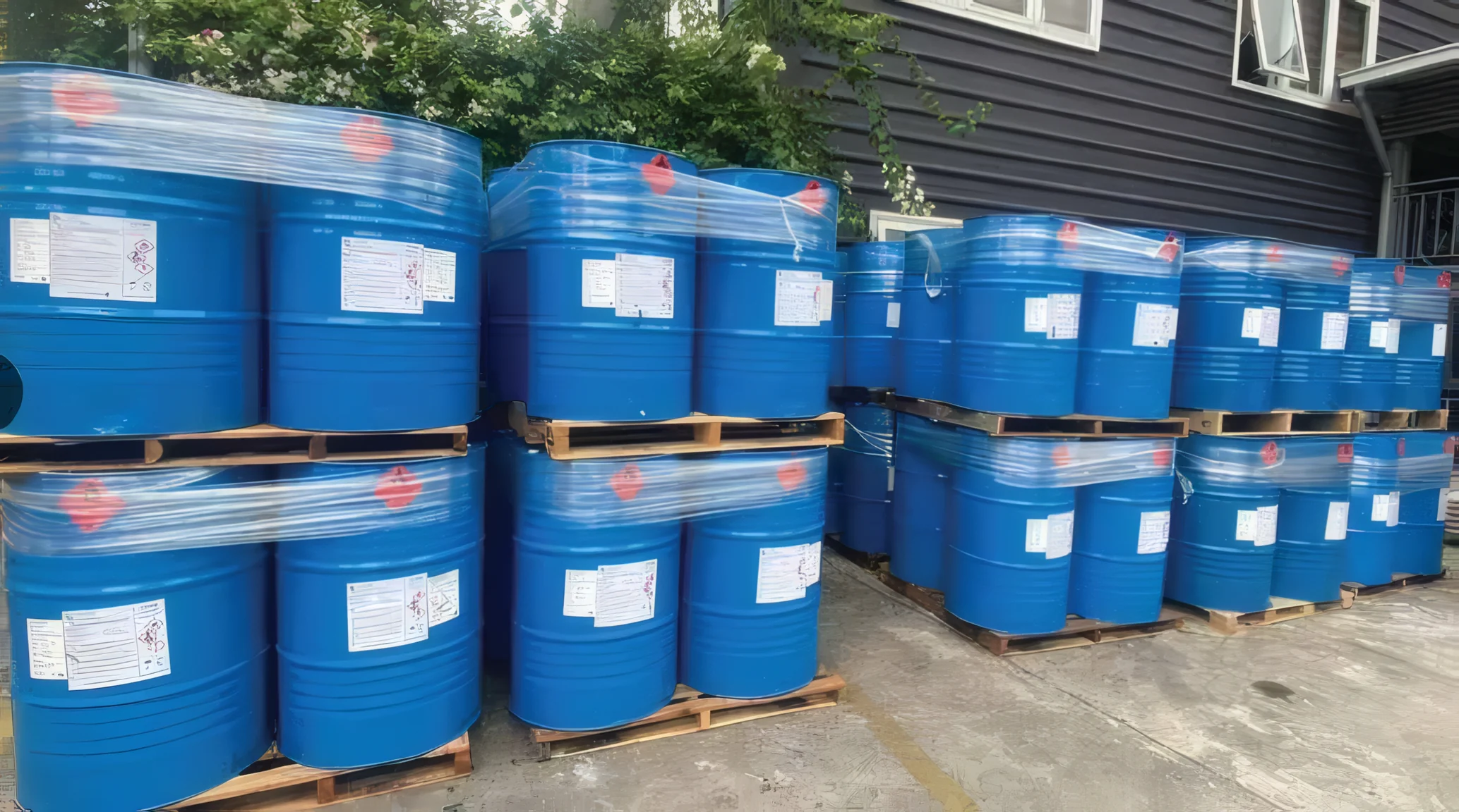 MDI and polyol chemicals in the store