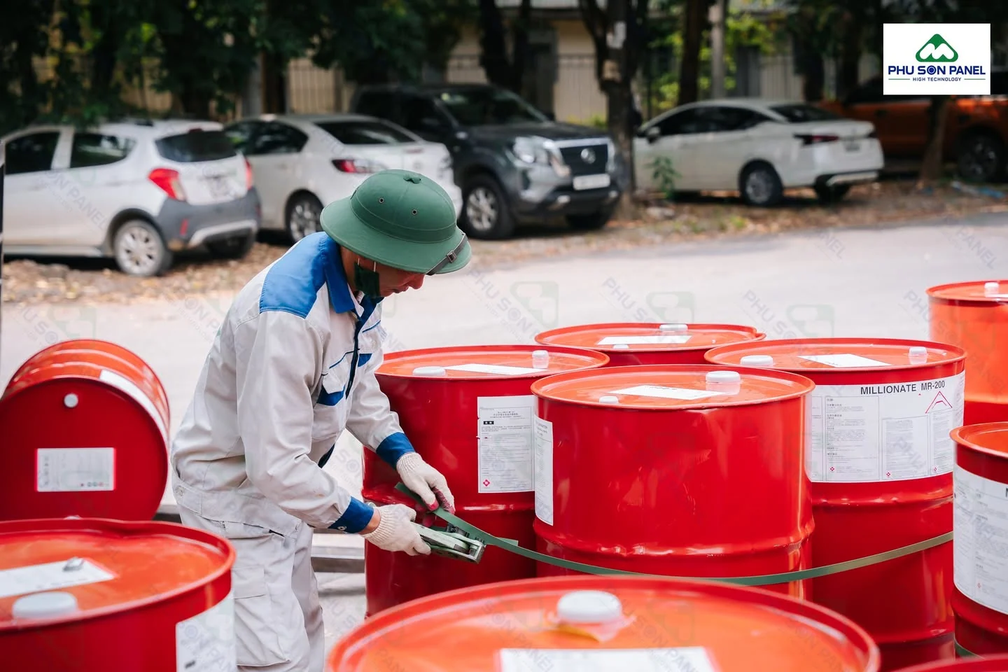 Checking incoming MDI chemicals before they enter the store