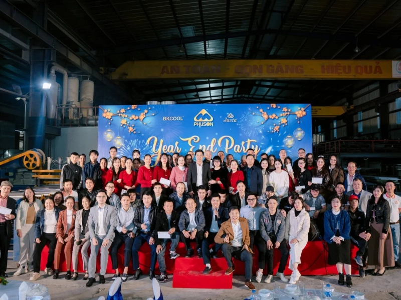 The Phu Son Group team at the Year End Party